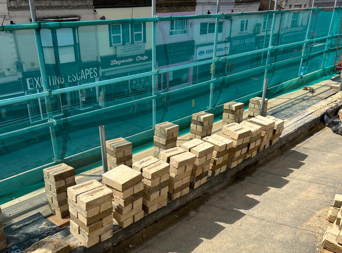 LB-Construction-Maintenance-company-hampshire-dorset-wiltshire-New-wall-built-on-a-shop-in-shirley-southampton-1