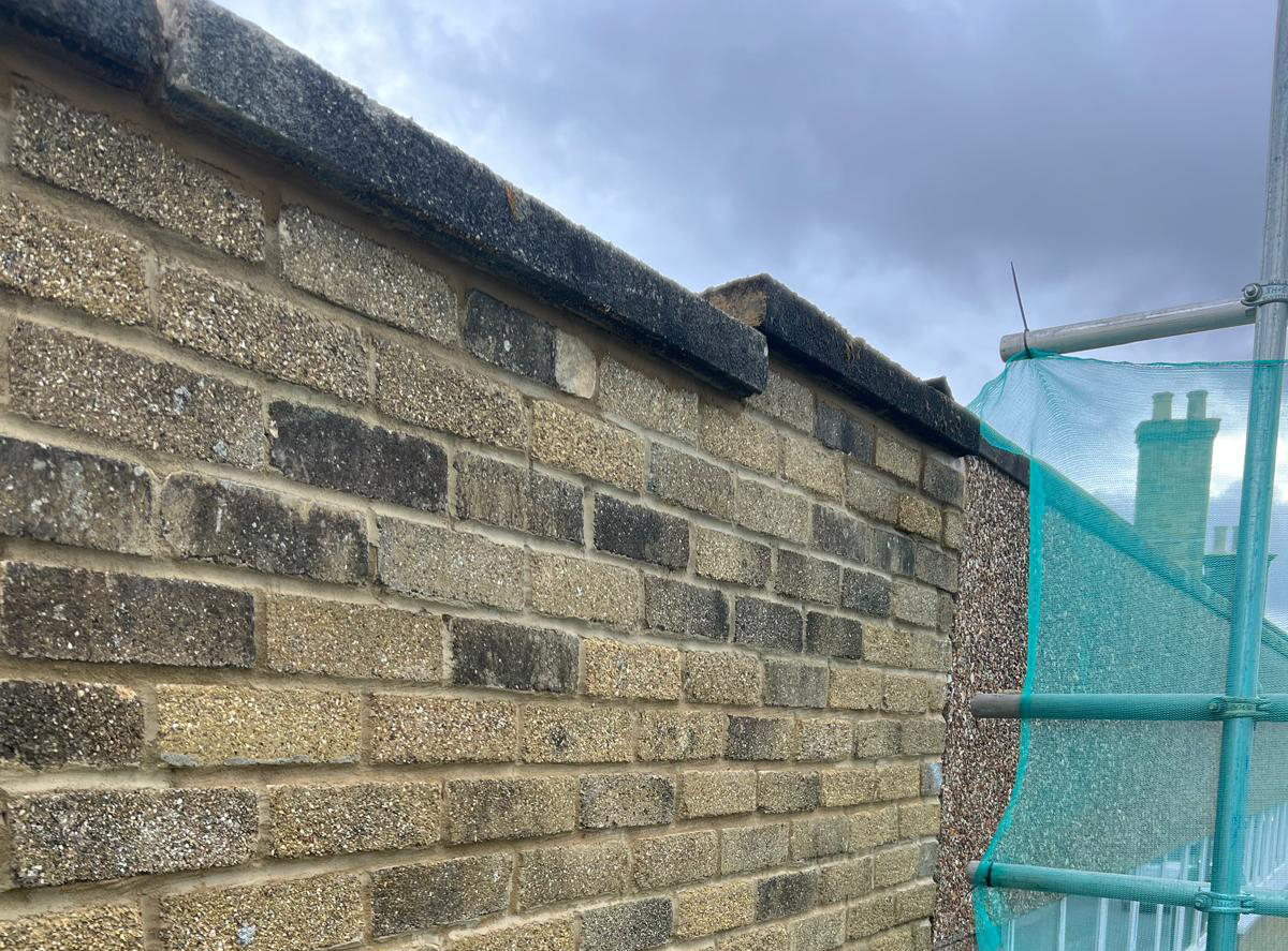 LB-Construction-Maintenance-company-hampshire-dorset-wiltshire-New-wall-built-on-a-shop-in-shirley-southampton-12