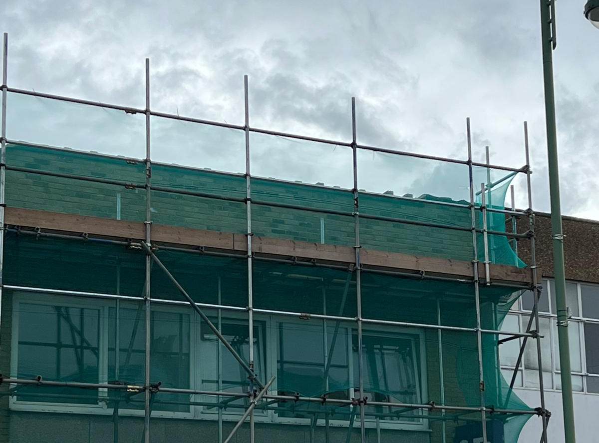 LB-Construction-Maintenance-company-hampshire-dorset-wiltshire-New-wall-built-on-a-shop-in-shirley-southampton-14