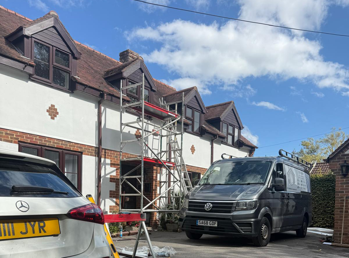 LB-Construction-Maintenance-company-hampshire-dorset-wiltshire-Soffit-and-Facia-Replacement-in-Andover-2