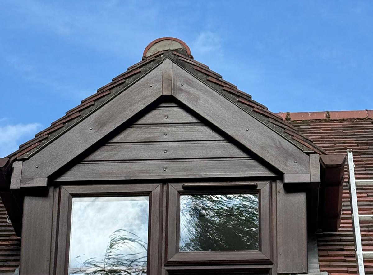 LB-Construction-Maintenance-company-hampshire-dorset-wiltshire-Soffit-and-Facia-Replacement-in-Andover-6