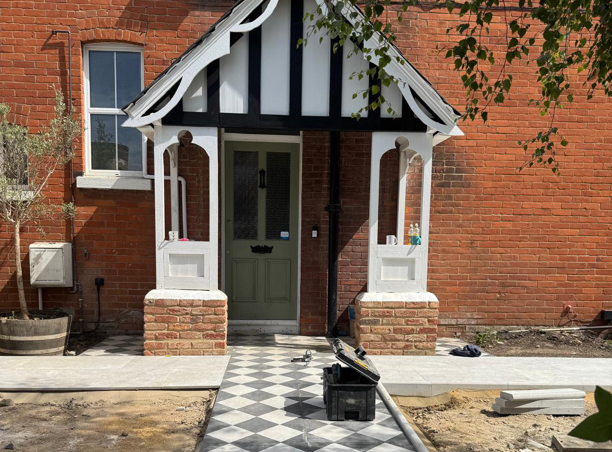 LB-Construction-Maintenance-company-hampshire-dorset-wiltshire-bespoke-porch-in-upper-shirley-southampton-14