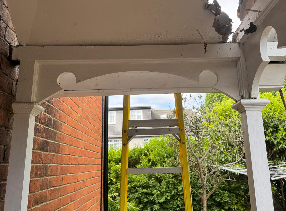 LB-Construction-Maintenance-company-hampshire-dorset-wiltshire-bespoke-porch-in-upper-shirley-southampton-2